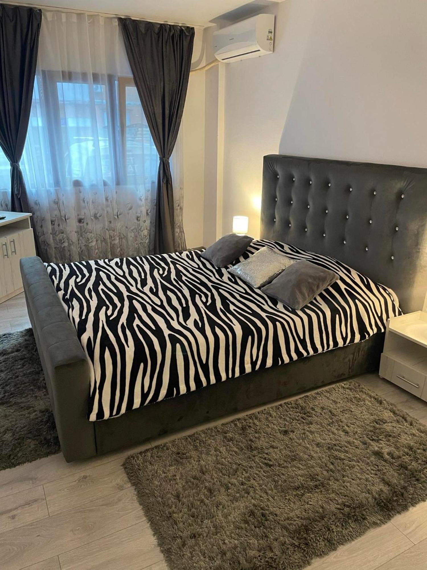 Apartament Nectaria Băile Herculane Exteriér fotografie
